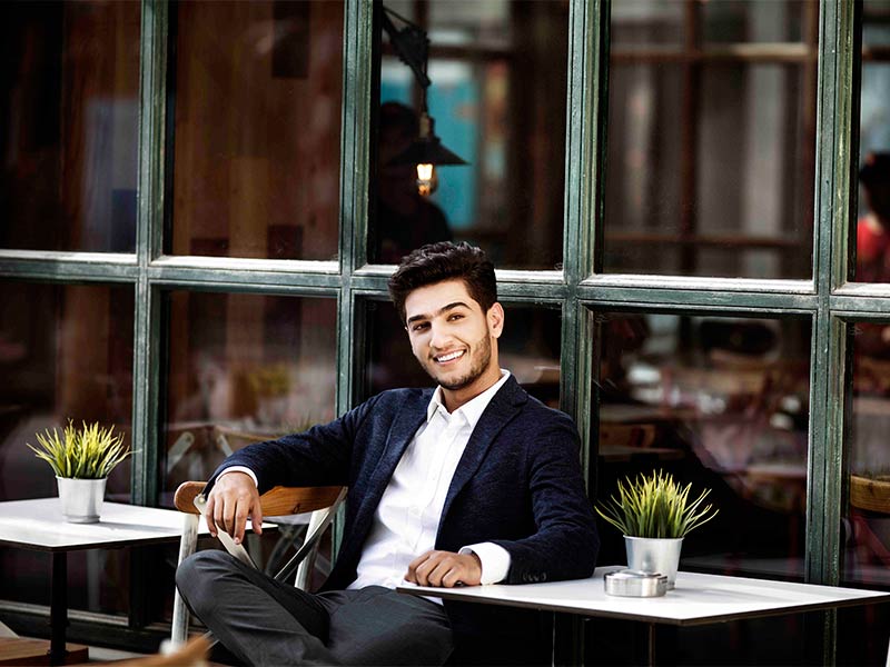 عن ألم الفراق ... محمد عساف يطلق أغنية "مكانك خالي"